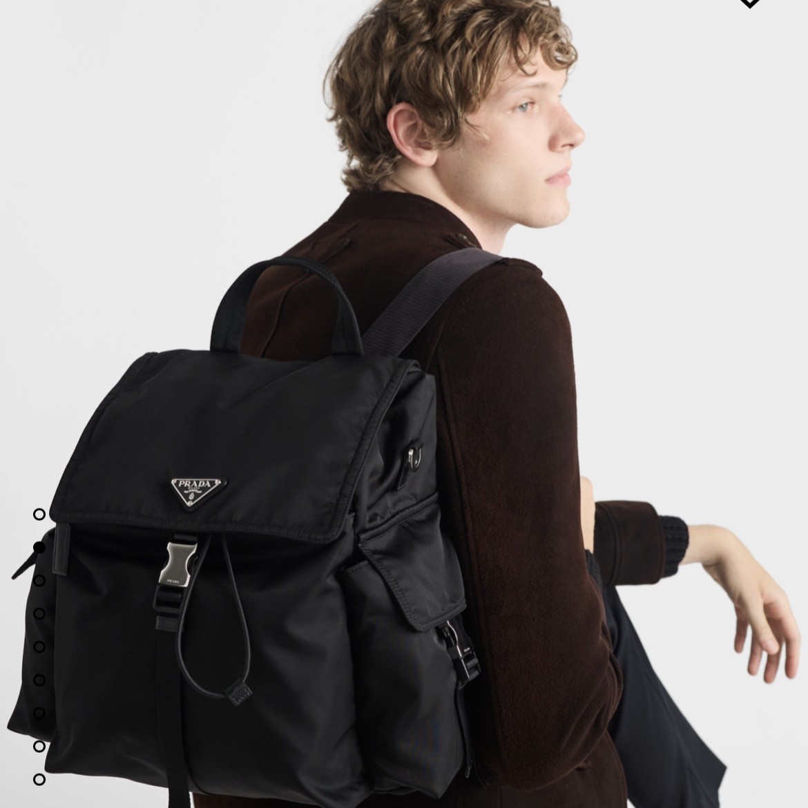 프라다 백팩 블랙 슬림핏 2VZ118 39x37x20cm