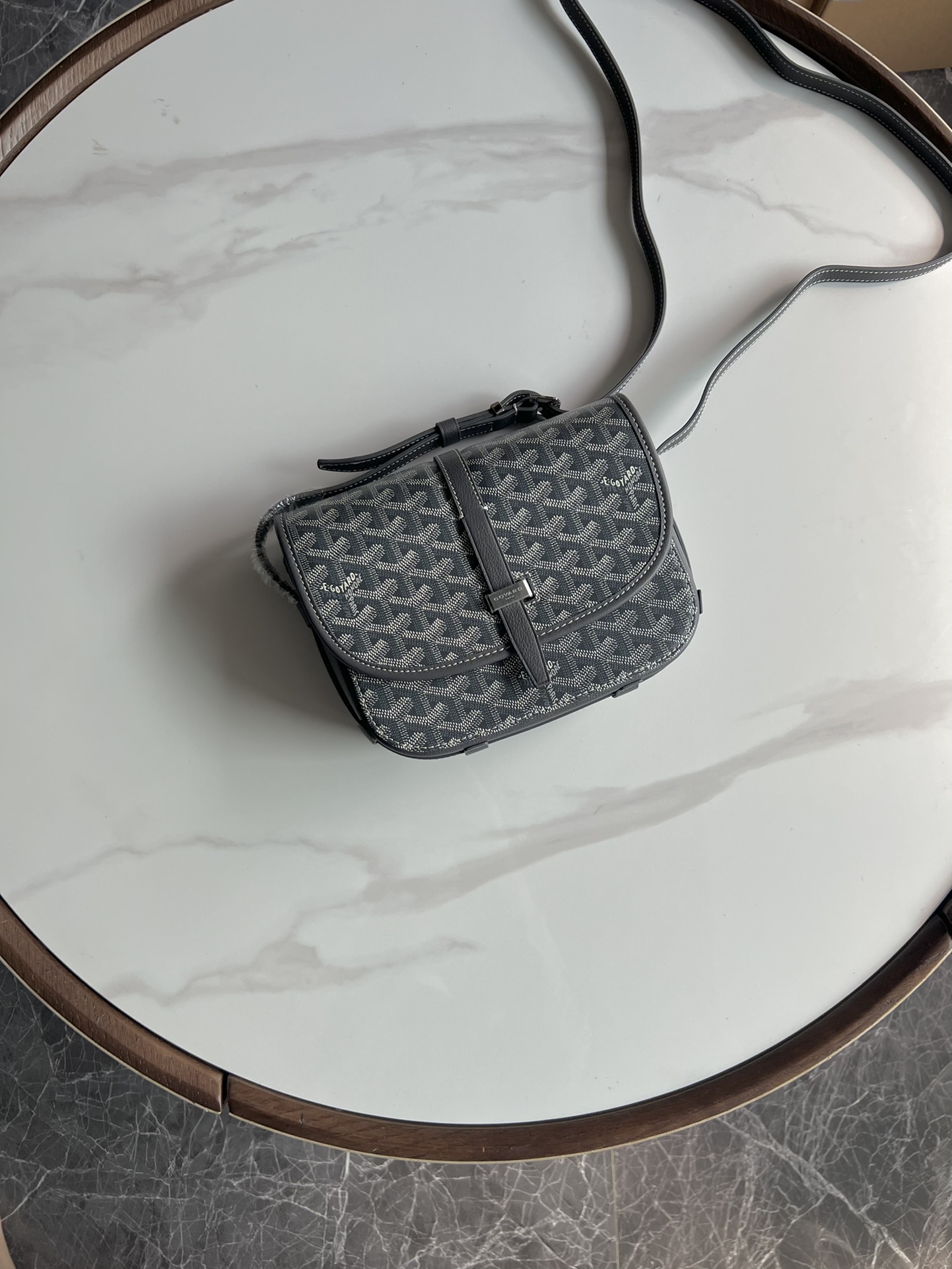 고야드 벨베데르 메신저백 21*16*6Cm