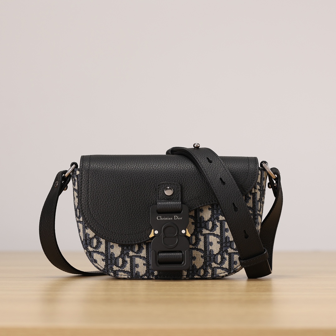 M9 디올 미니 새들 메신저백 19.5x13x4.3cm