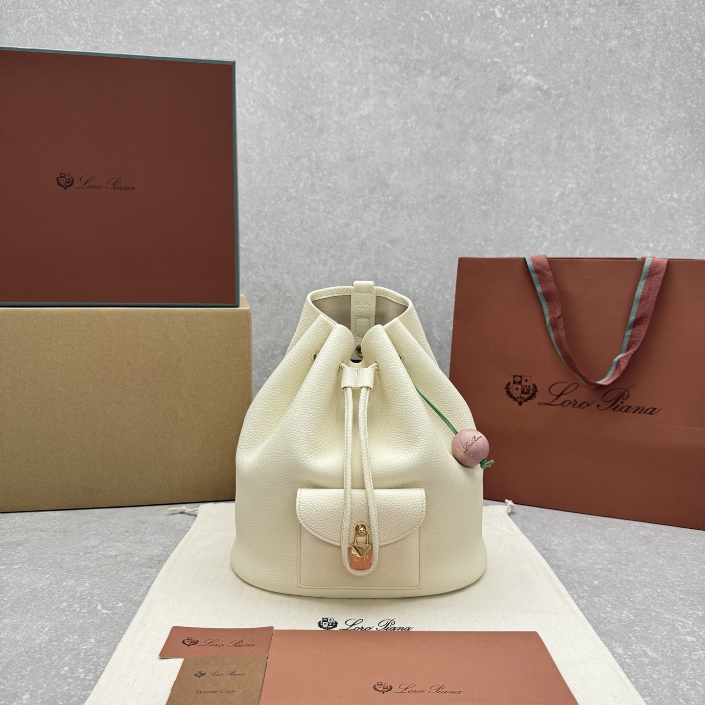 Loro Piana Extra Pocket 백팩  26×16×26cm