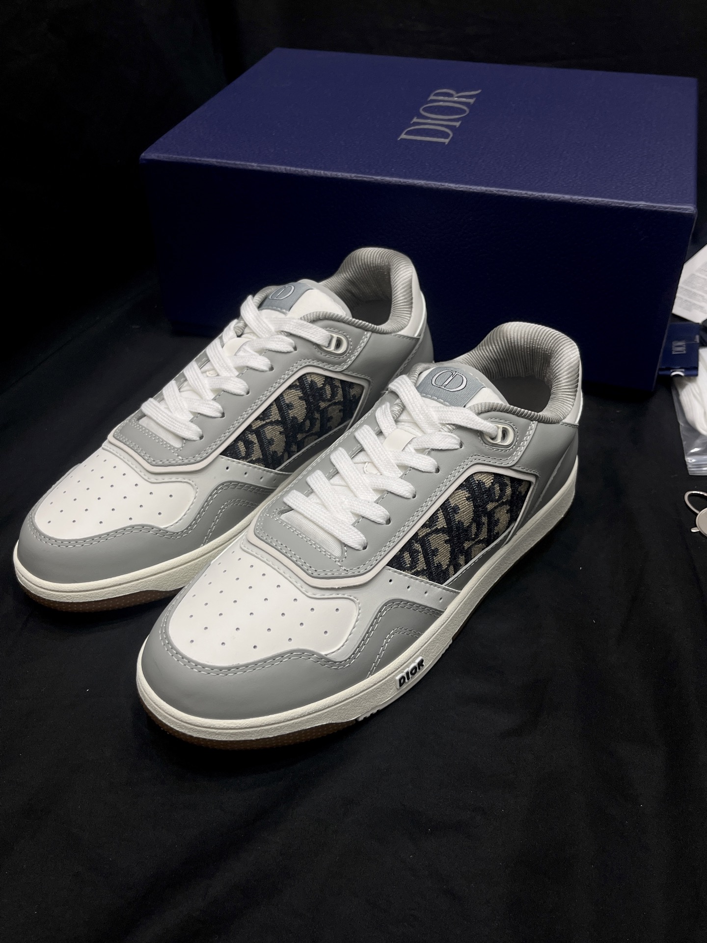 디올 남자 B27 로우탑 스니커즈
