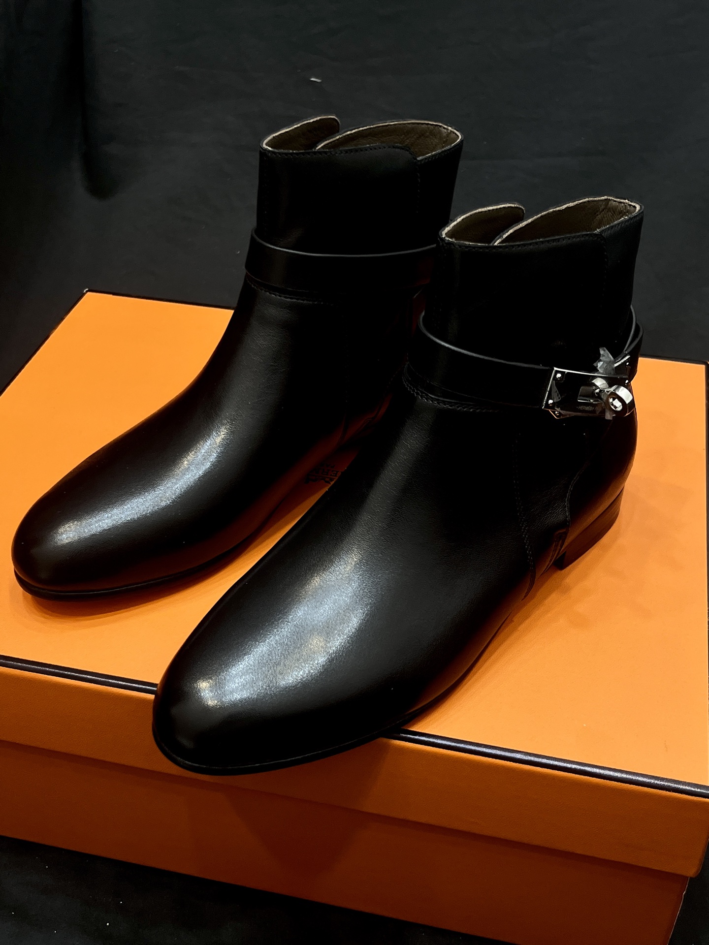 에르메스 네오 앵클 부츠