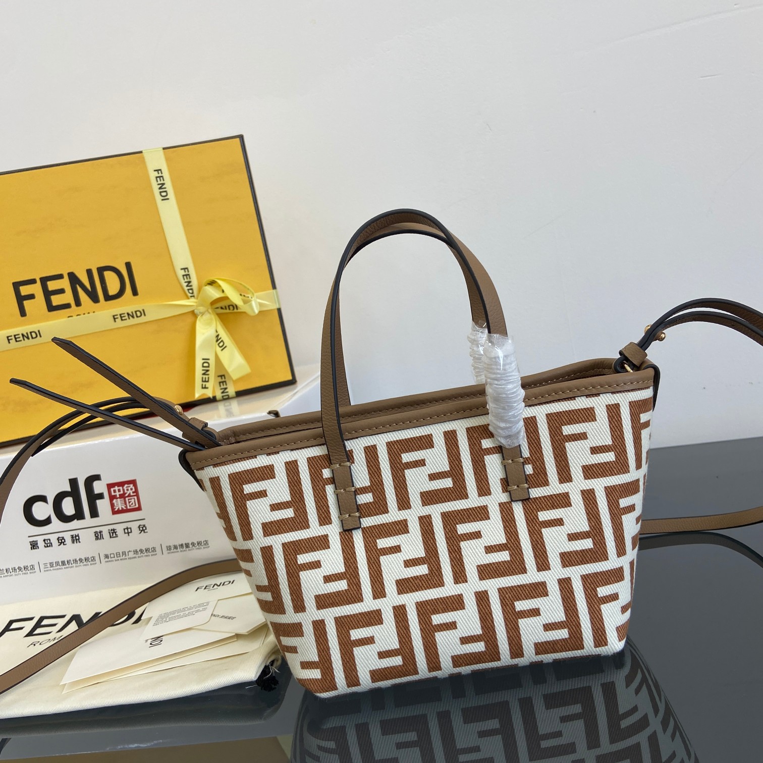 펜디 자카드 롤 미니 토트백  23*19.5*15