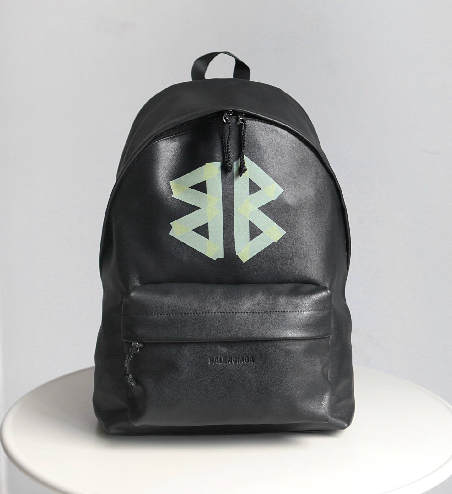 발렌시아가 익스플로러  백팩   33*46*12cm