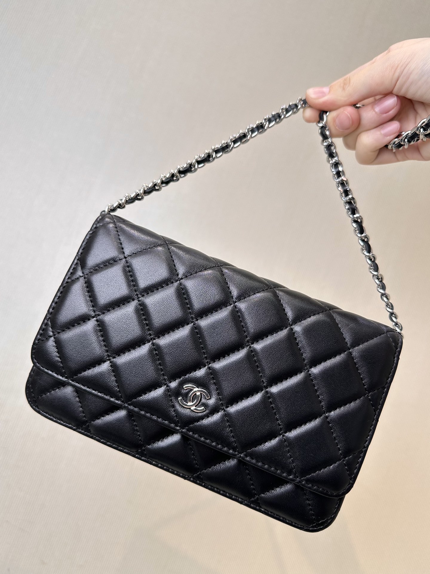 샤 ƆC 넬 클래식 WOC 미니 크로스백 AP0250