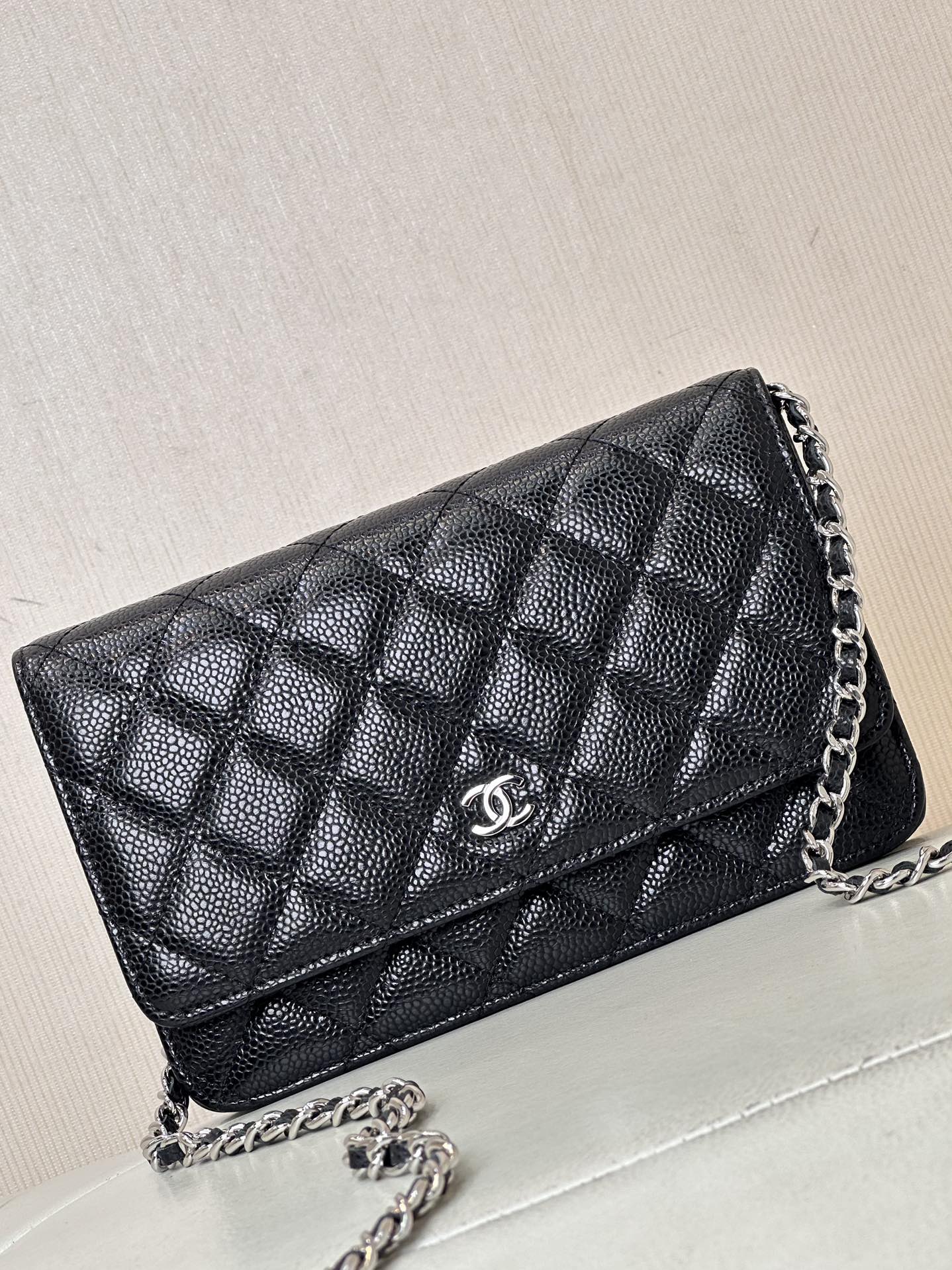 샤 ƆC 넬 클래식 WOC 미니 크로스백 AP0250