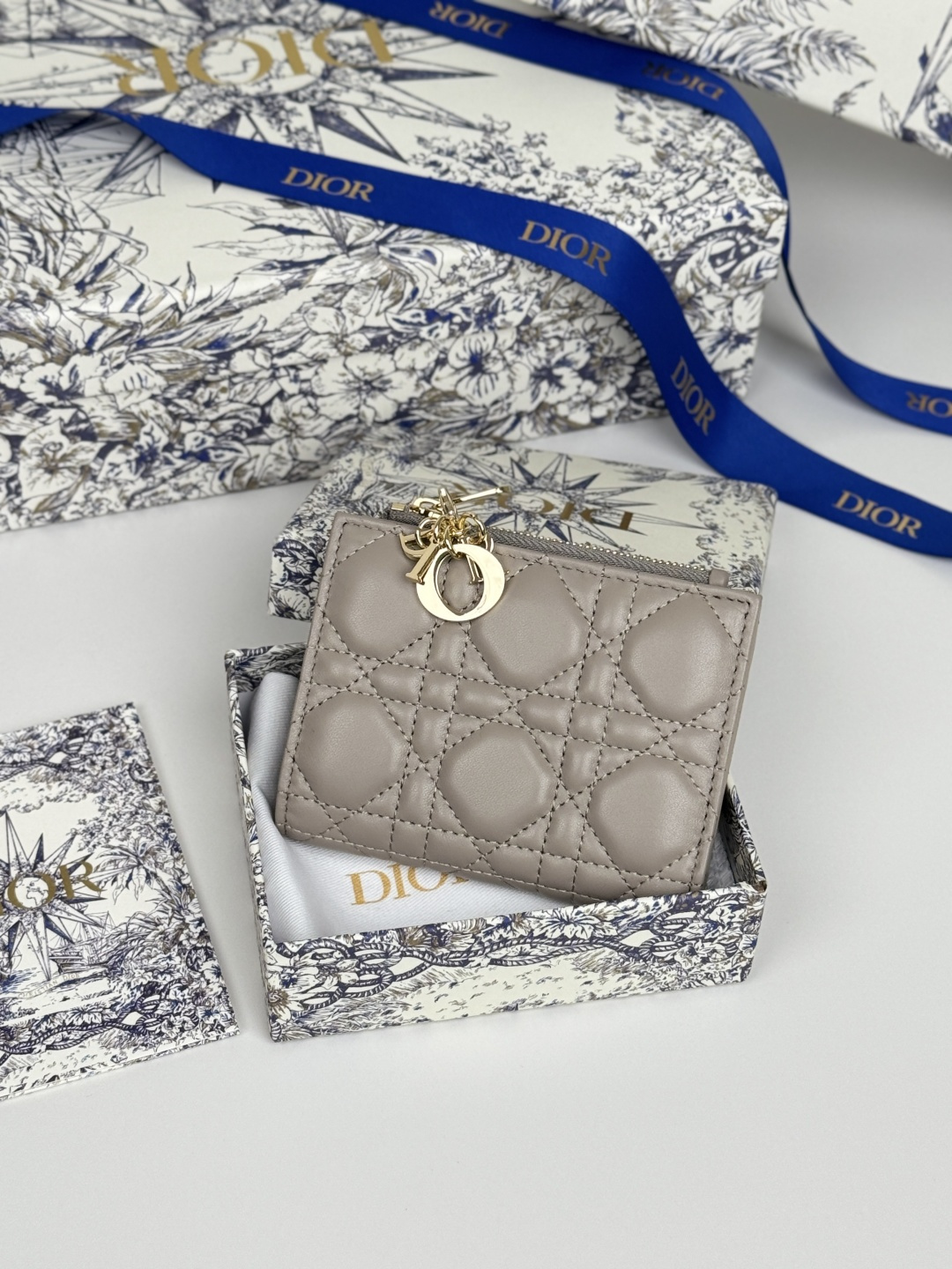 Dior Caro Dahlia 지갑