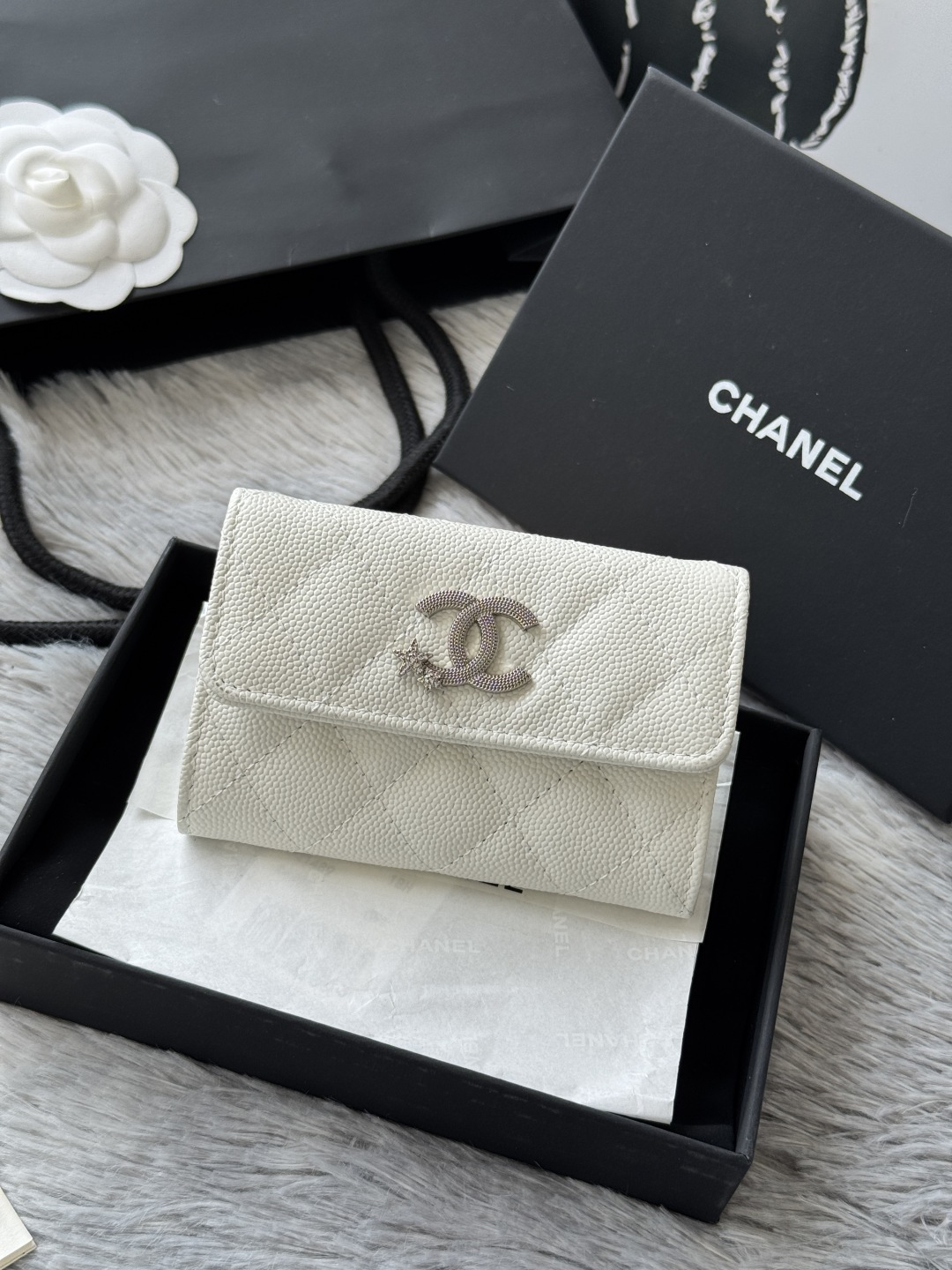 샤 ƆC 넬 25B CC 별 로고 캐비어 카드지갑