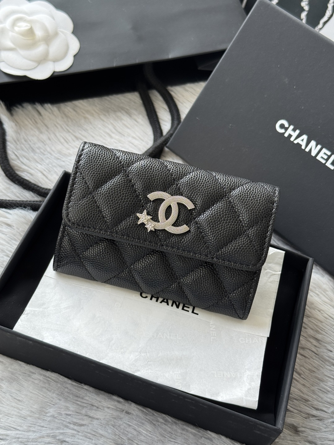 샤 ƆC 넬 25B CC 별 로고 캐비어 카드지갑