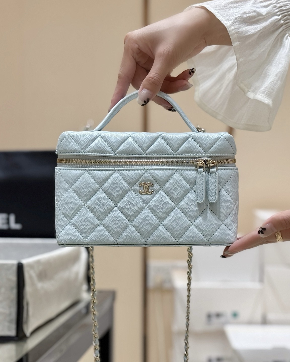 샤 ƆC 넬 탑핸들 포쉐트 체인 베니티백 AP4385 14*19*5cm