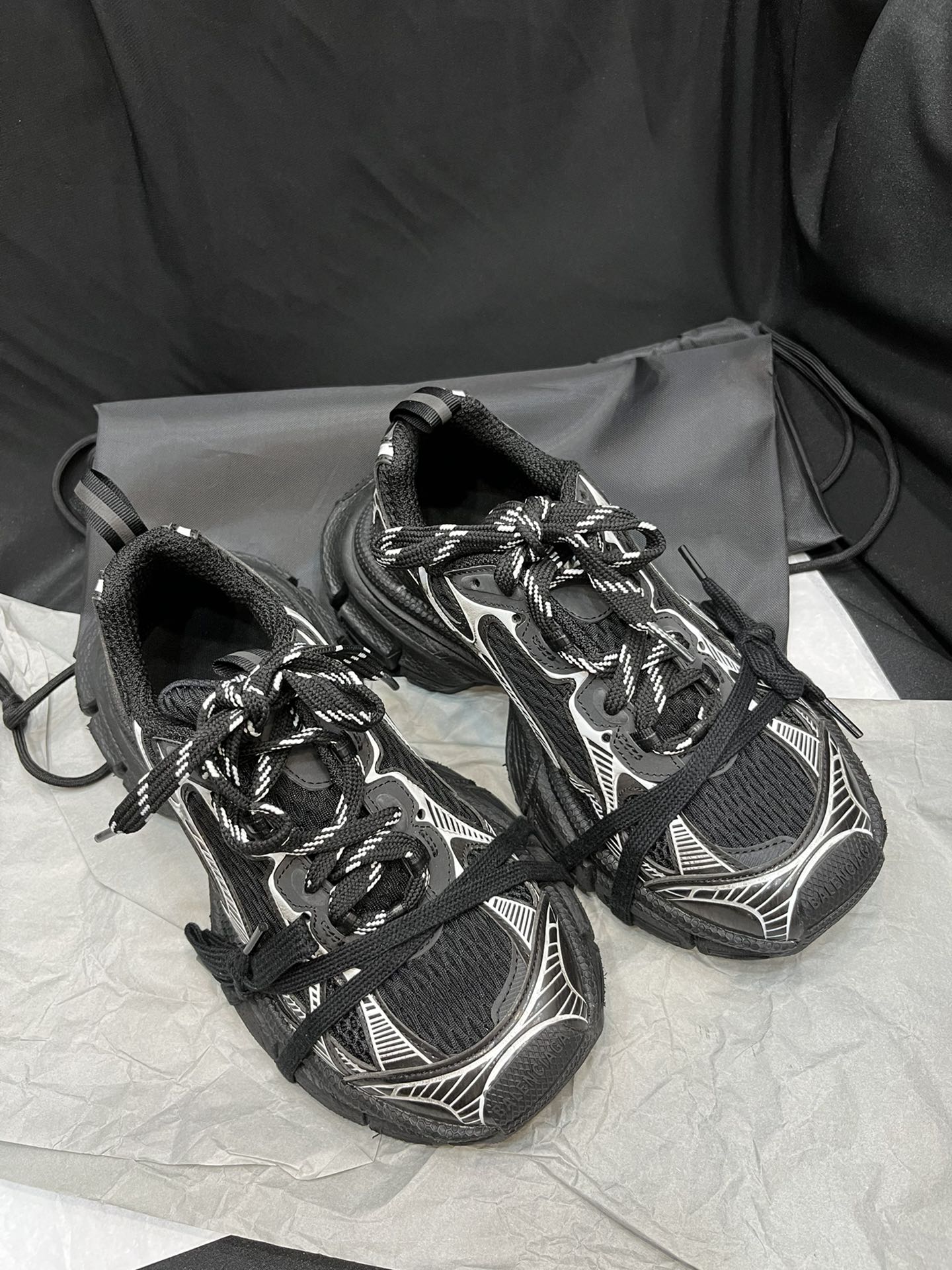BALENCIAGA 3XL Sneakers