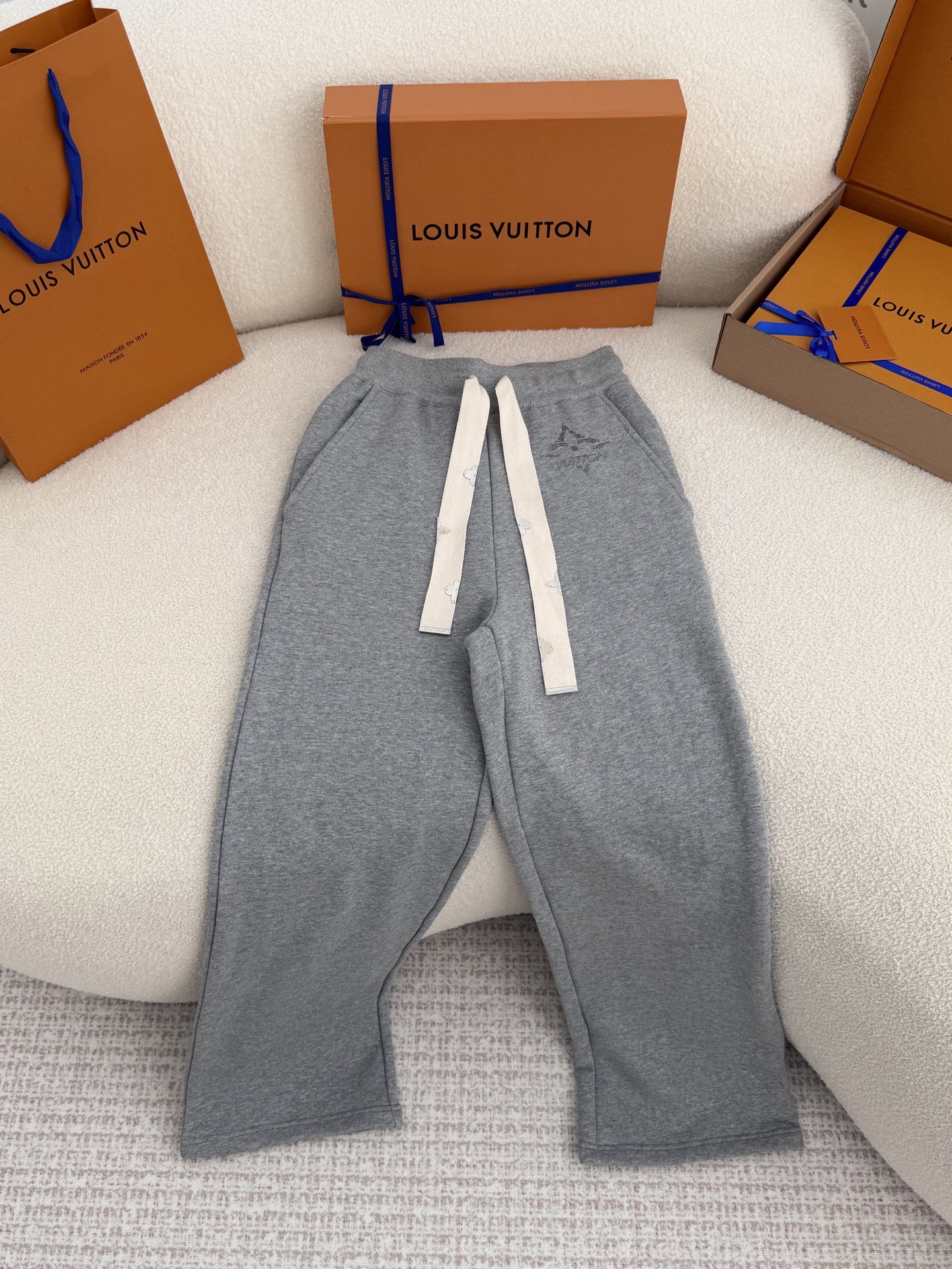 1AIPZA LV Ski Monogram Flower Accent Hoodie