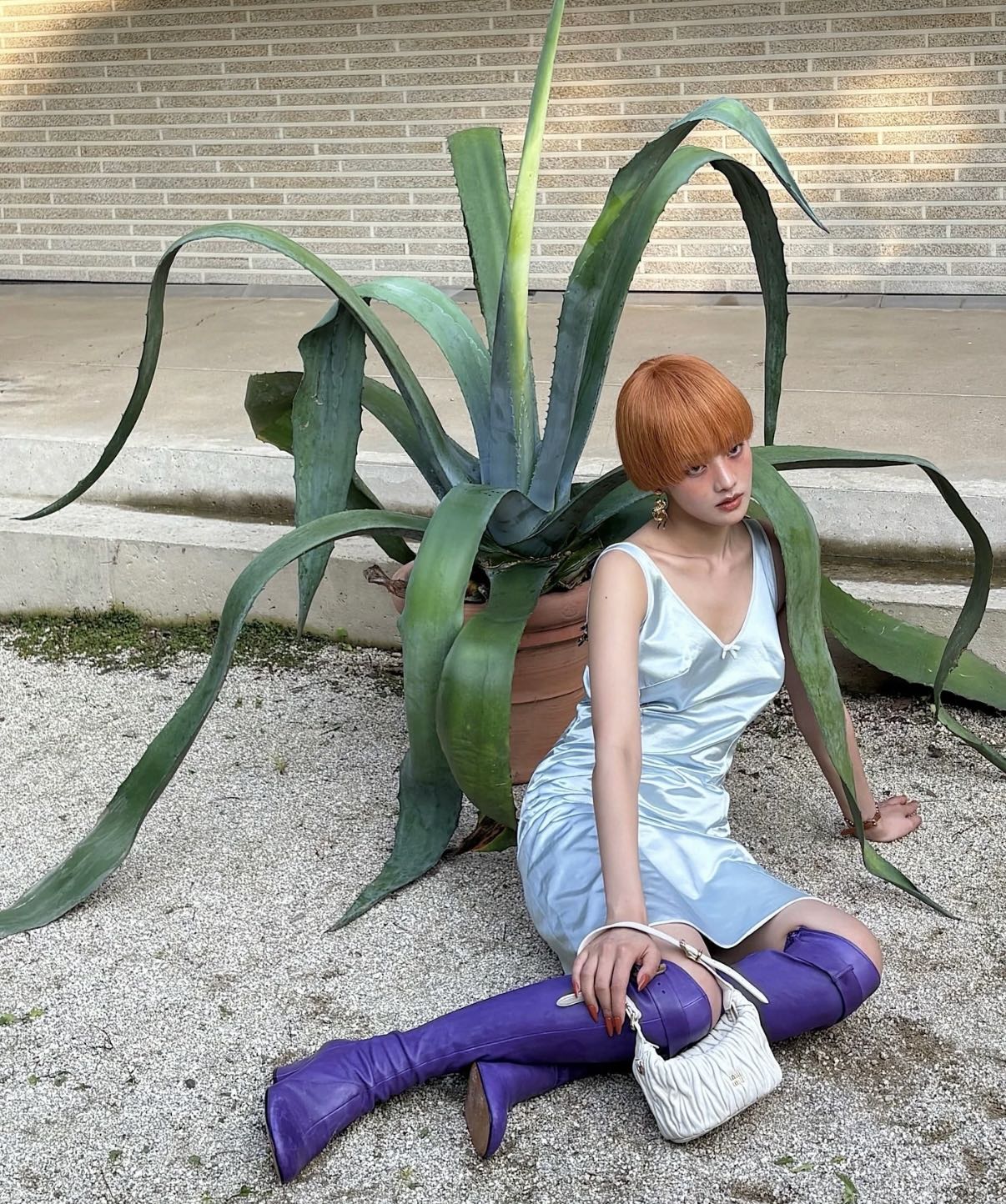 Miu Miu 미니 마틀라세 토트 백  16x  9x  12cm