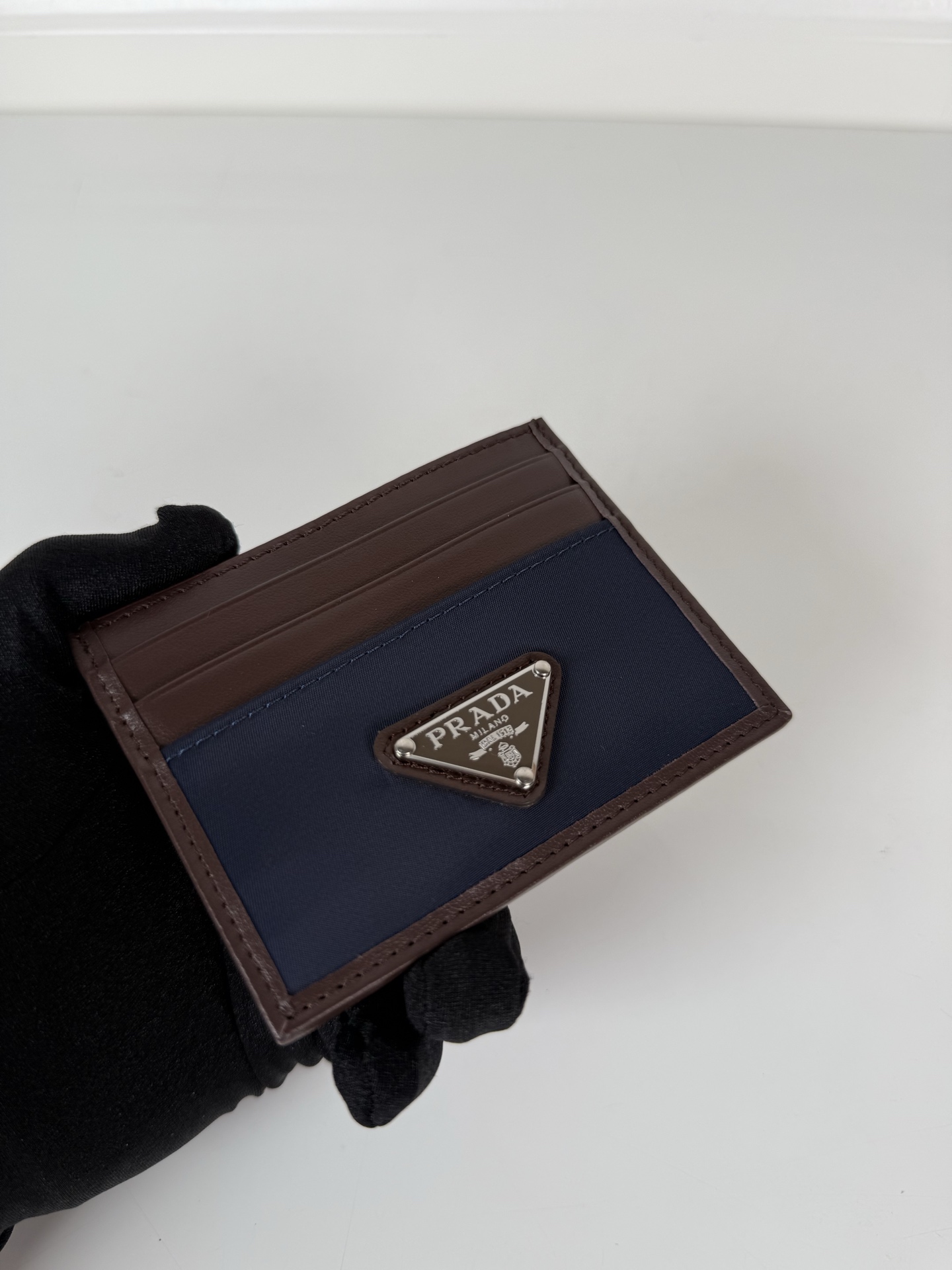 프라다  사피아노  카드 지갑 2MC225