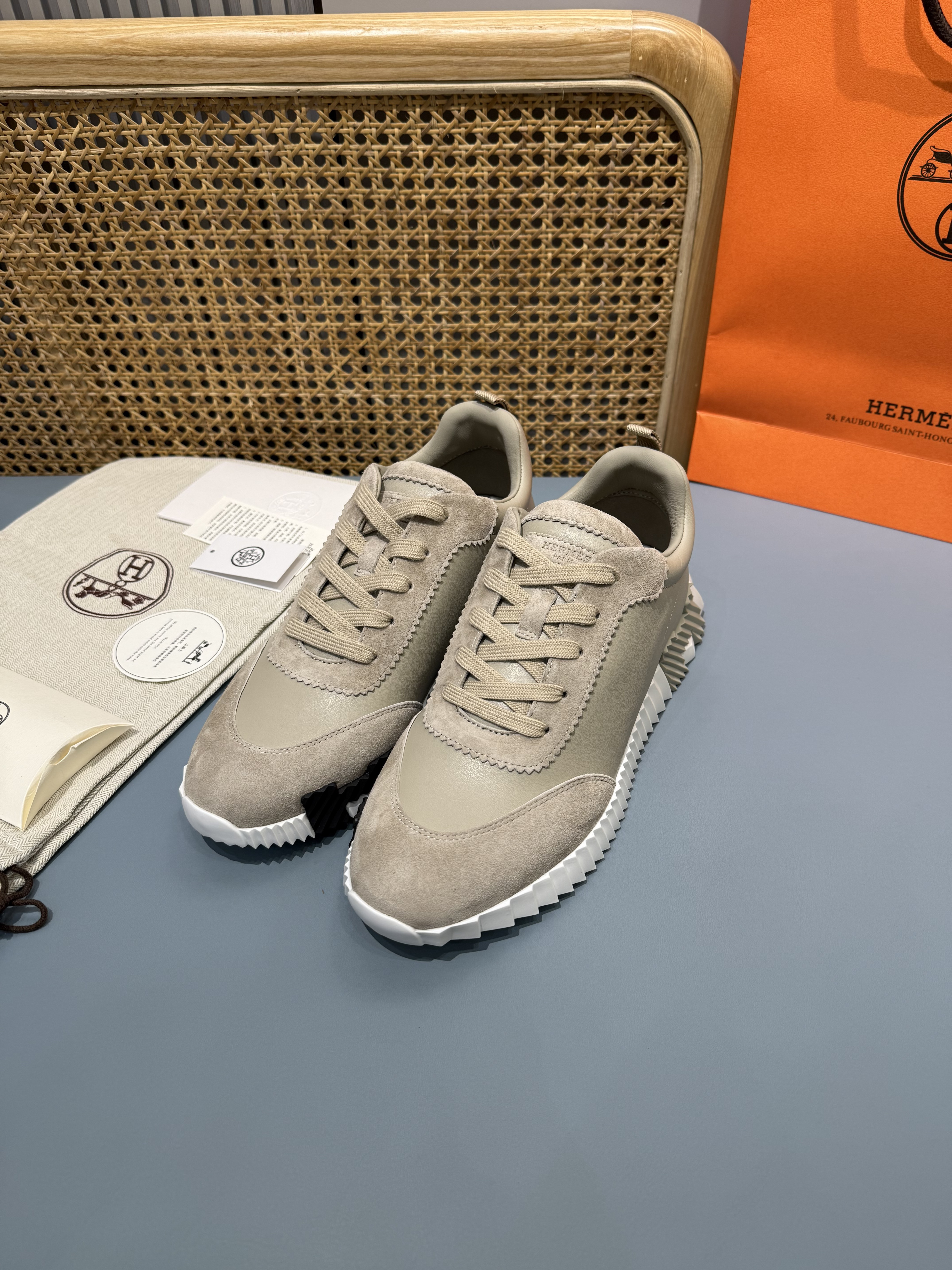 에르메스 Bouncing  스니커즈 남녀공용