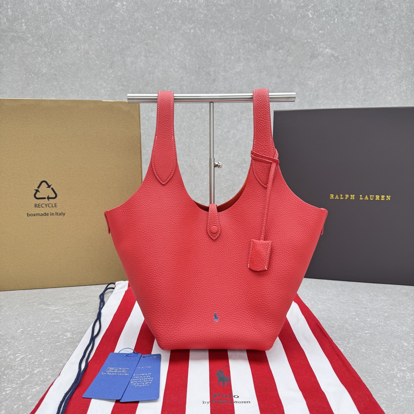 Polo Play Leather Tote  29×17×40cm