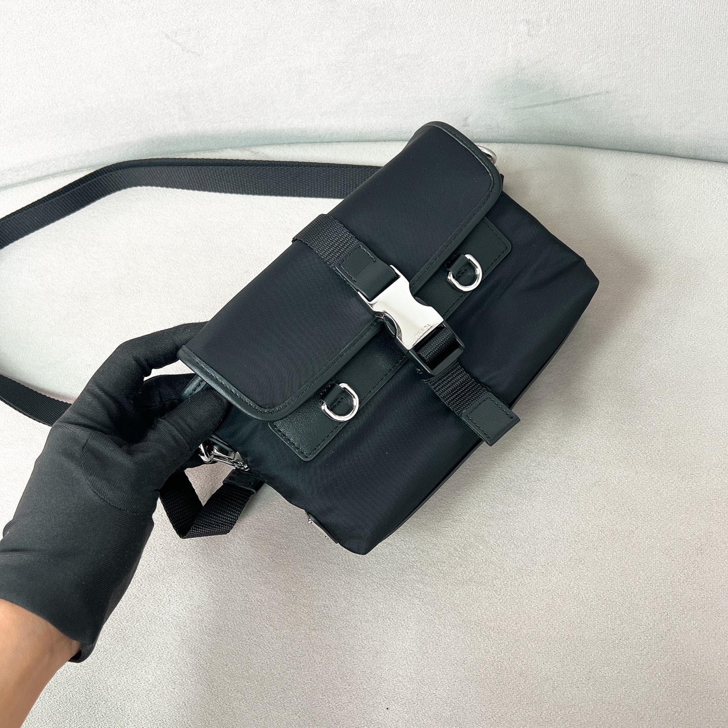 프라다 리나일론  스마트폰 케이스 폰홀더 2ZT071  19x13x5.5cm