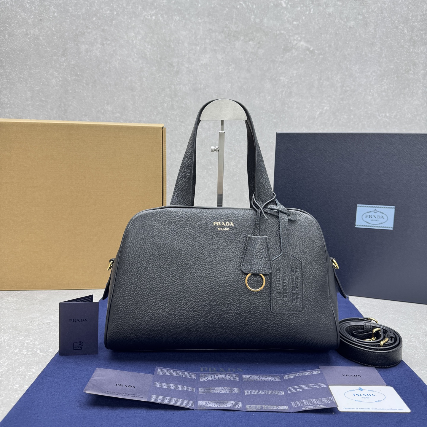 프라다 라지 가죽 탑 핸들백 1BB148  34×15cm