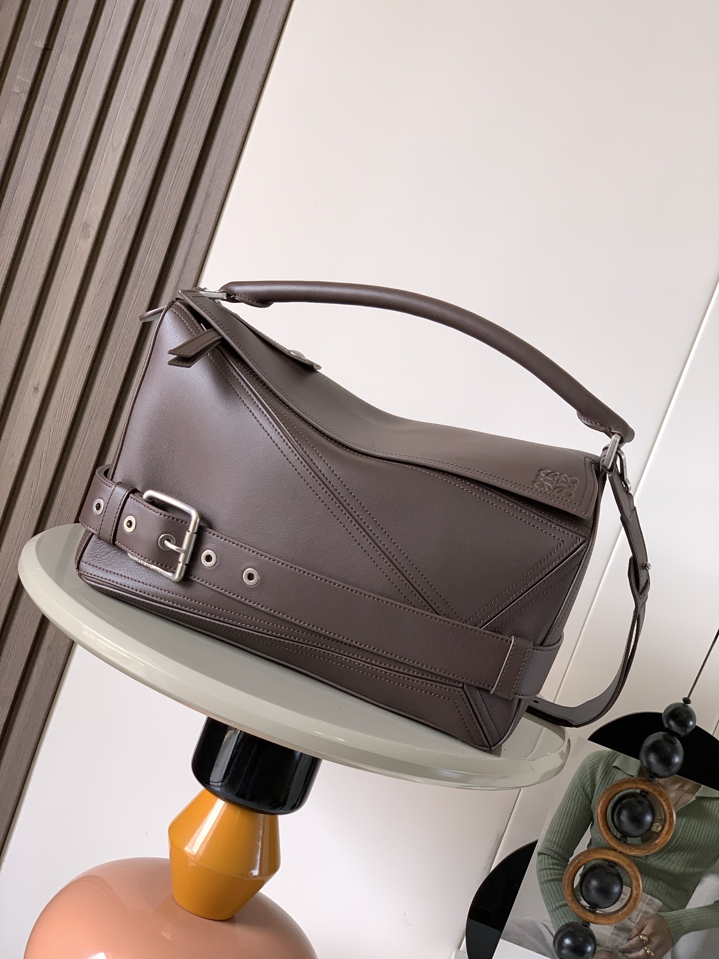 로에베 퍼즐 라지 레더 숄더백  32.5*14..5*23.5cm