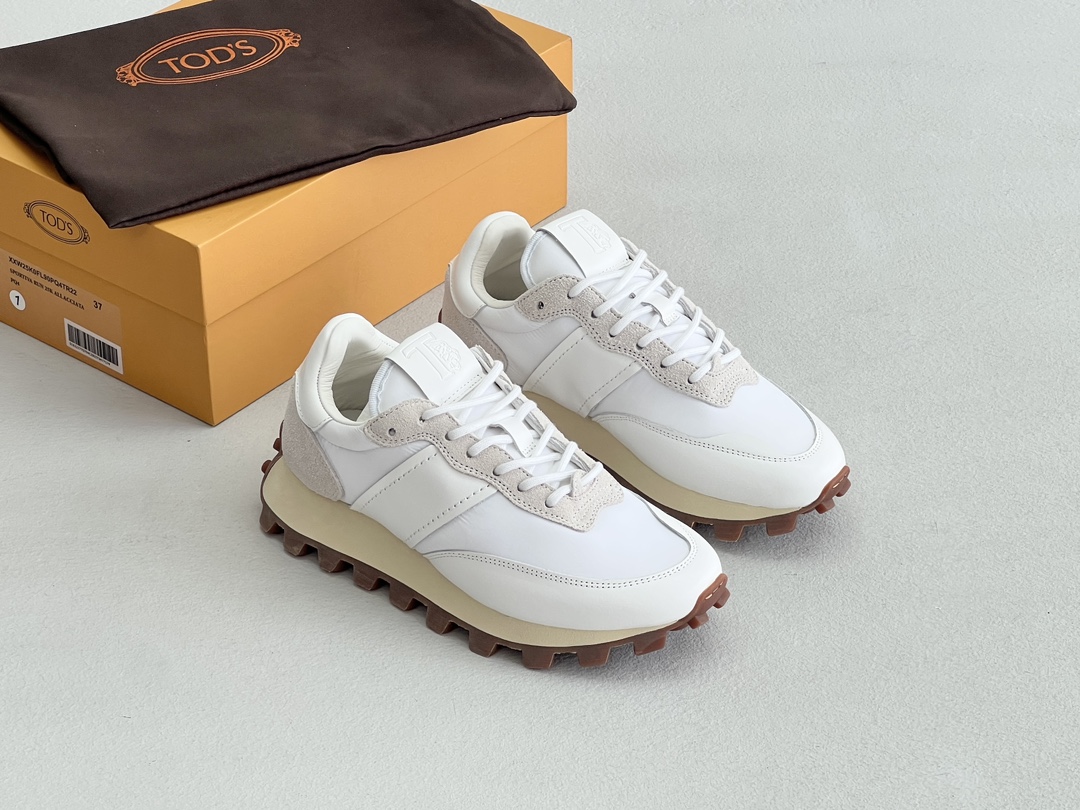 Tods XXM25K0FL90RJ9 RFV4  1T Sneakers