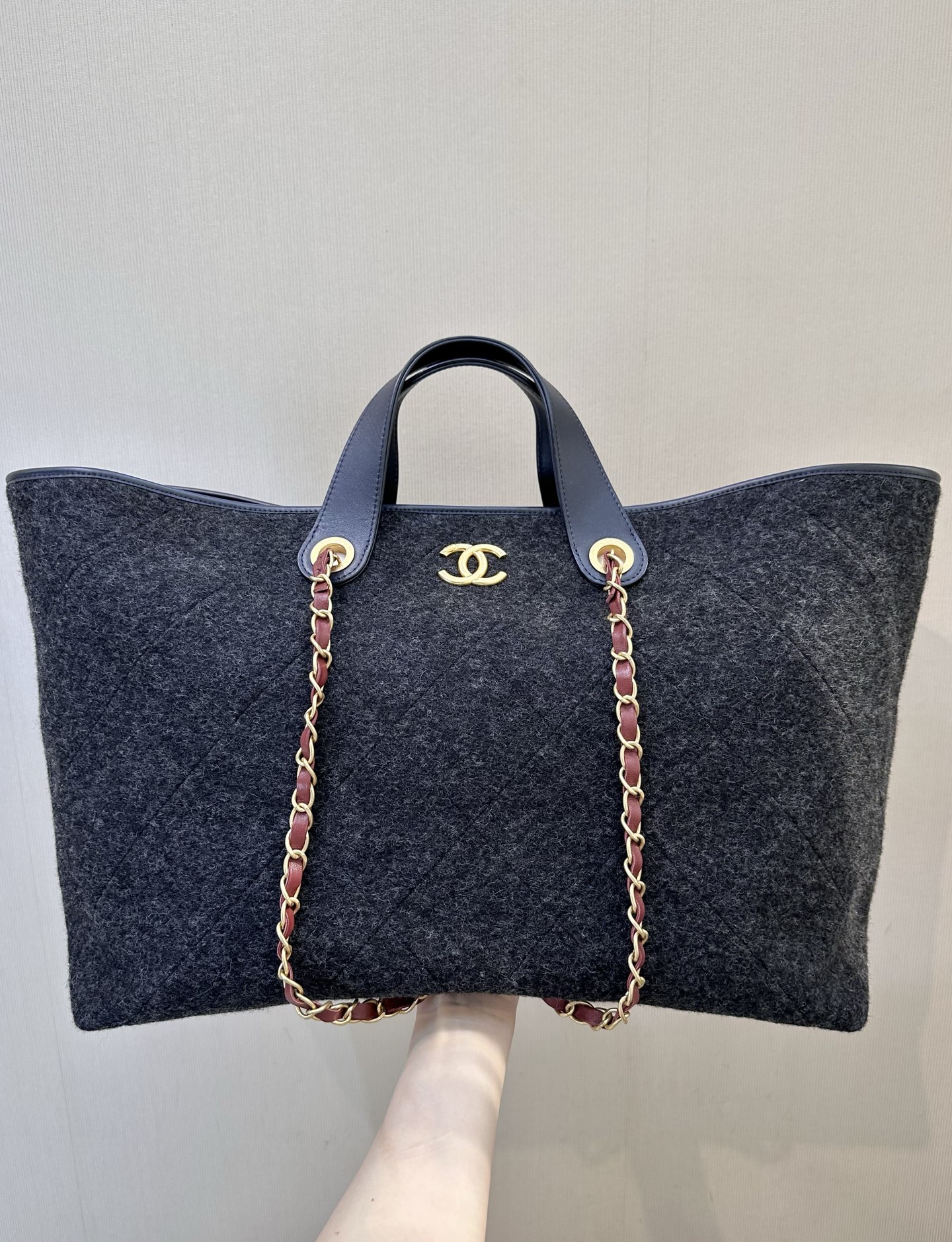 샤 ƆC 넬  Maxi shopping bag  AS5853  32X60X17cm