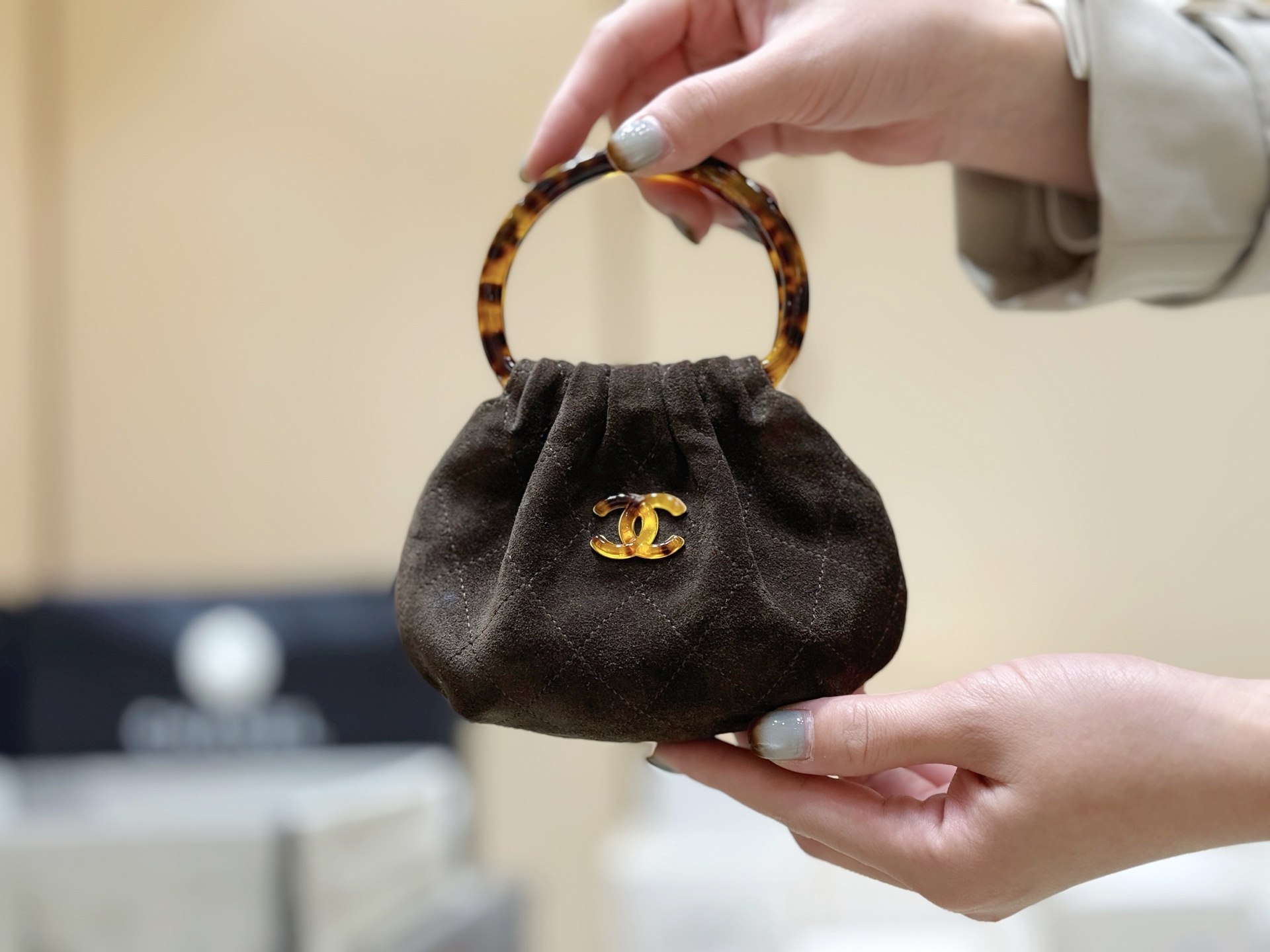 샤 ƆC 넬 26C  크루즈 미니 파우치 AP4981  9*12*5cm