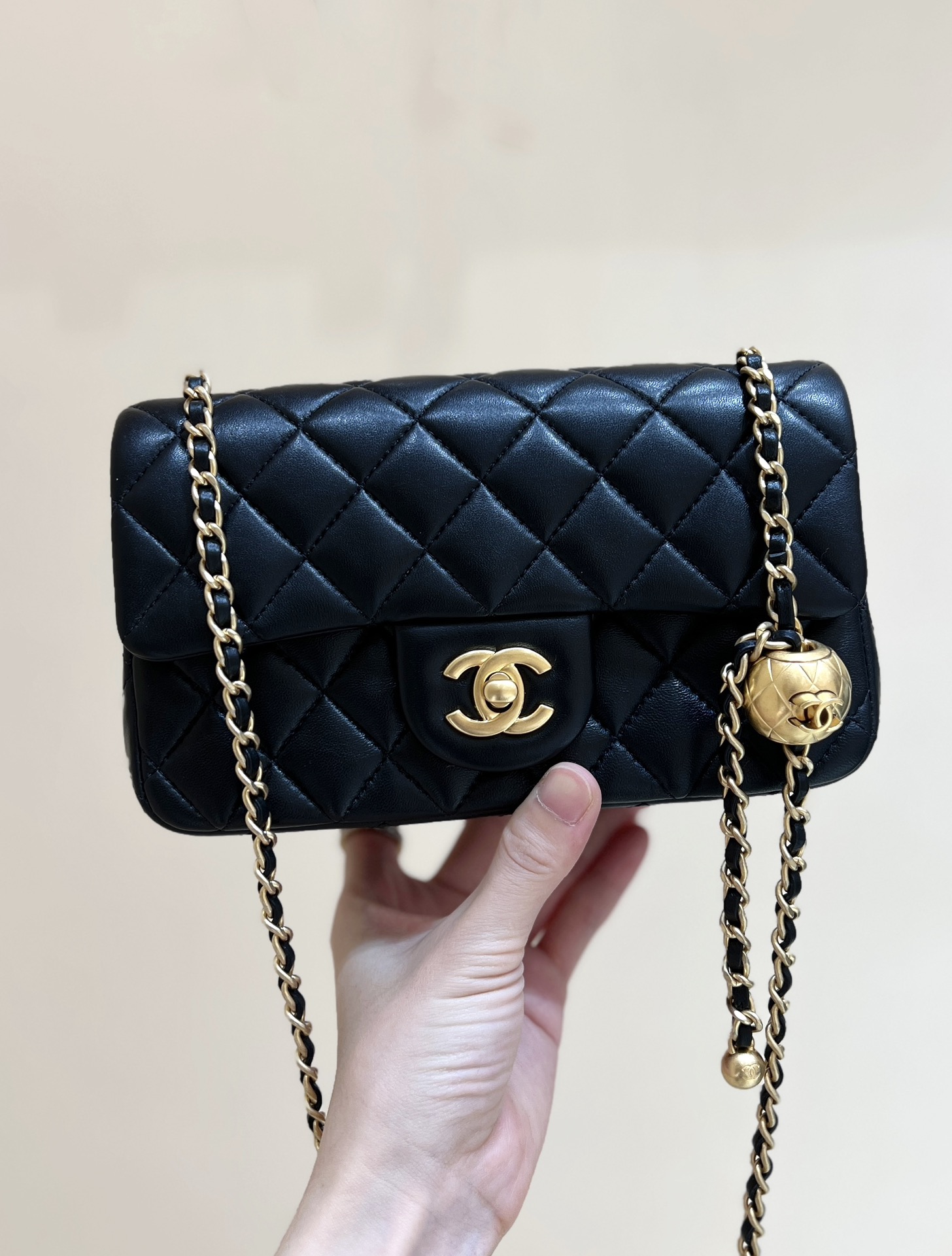 샤 ƆC 넬 클래식 골드볼 뉴 미니 백  AS1787   20cm x 7cm x 13cm