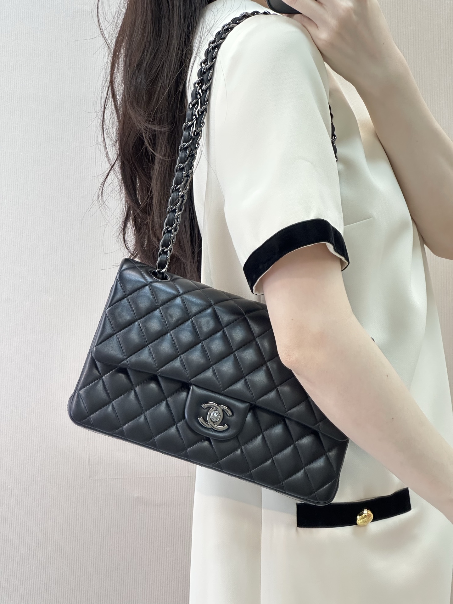  샤 ƆC ⅭＨΑＮＥⅬ ƆC 넬 클래식 캐비어 플랩백 미디움 25cm 112