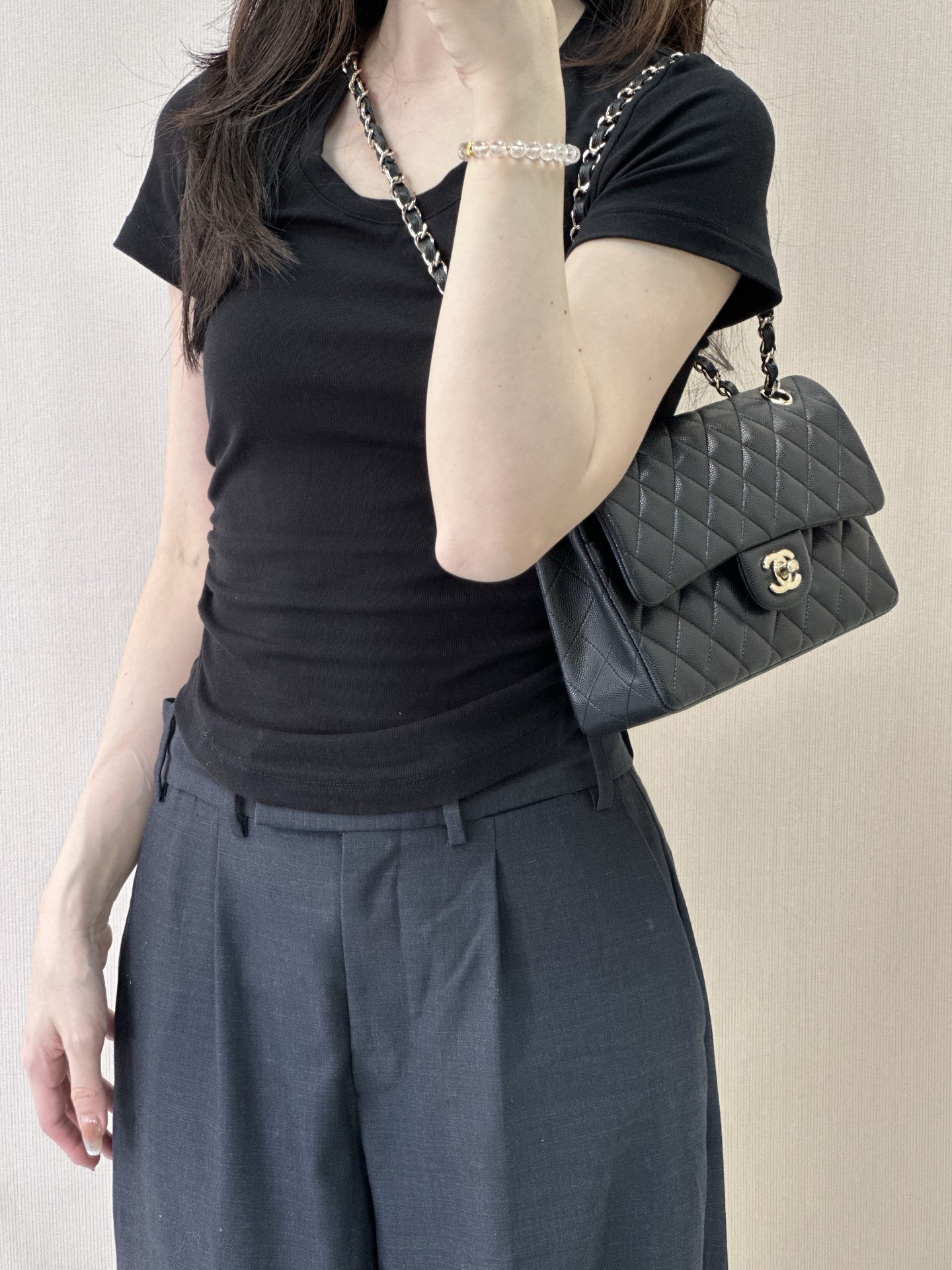  샤 ƆC ⅭＨΑＮＥⅬ ƆC 넬 클래식 캐비어 플랩백 CF23