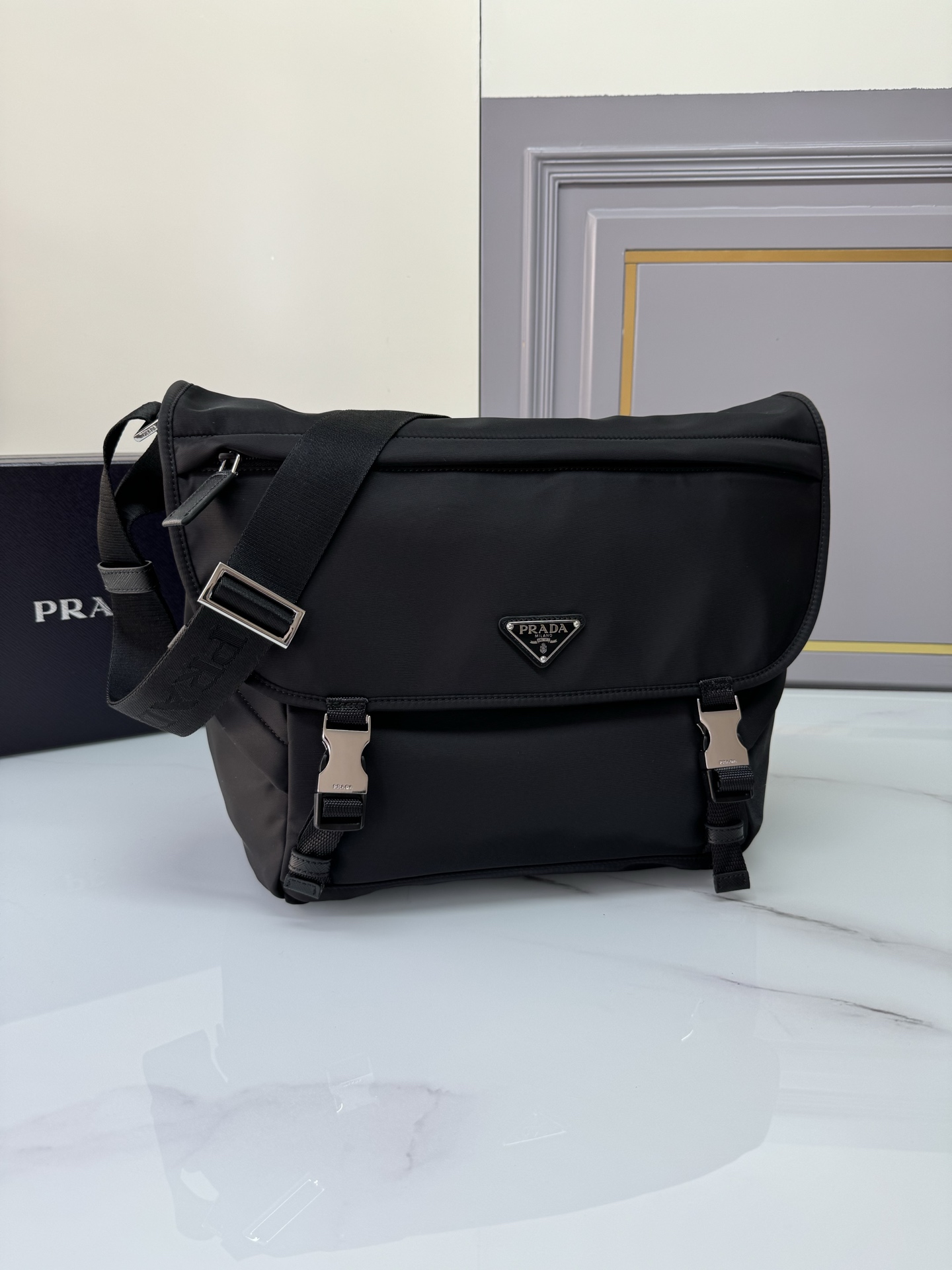 프라다 2VD052｜라지 메신저백 30x27.5x14.5cm