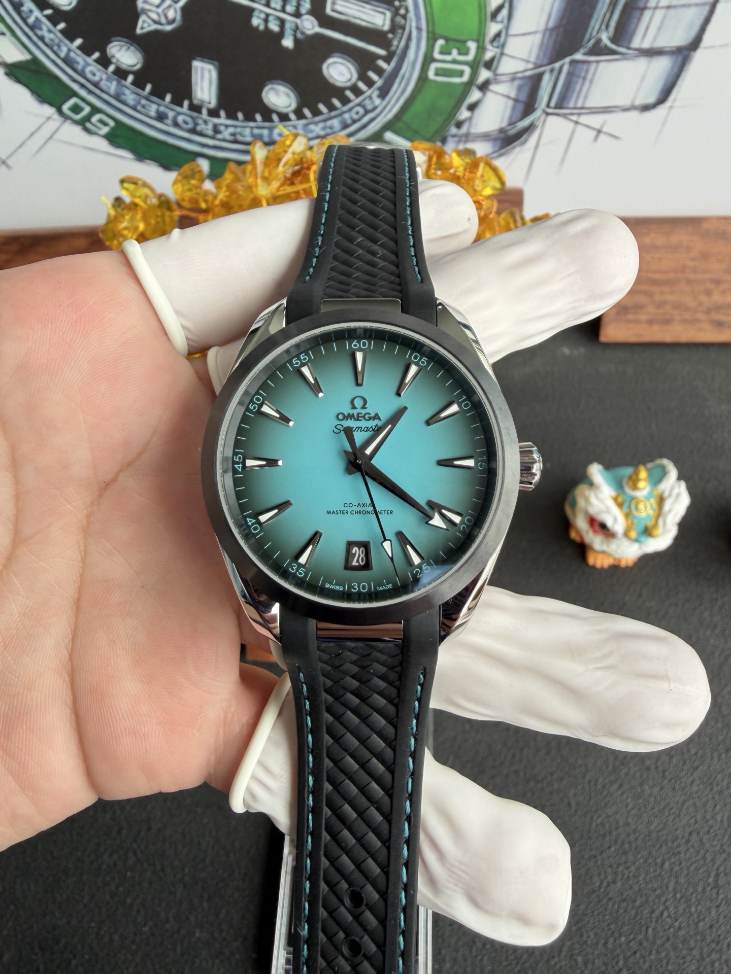 VS l 8900 l 41mm l 씨마스터 레일마스터 테라 150M 220.32.41.21.03.001