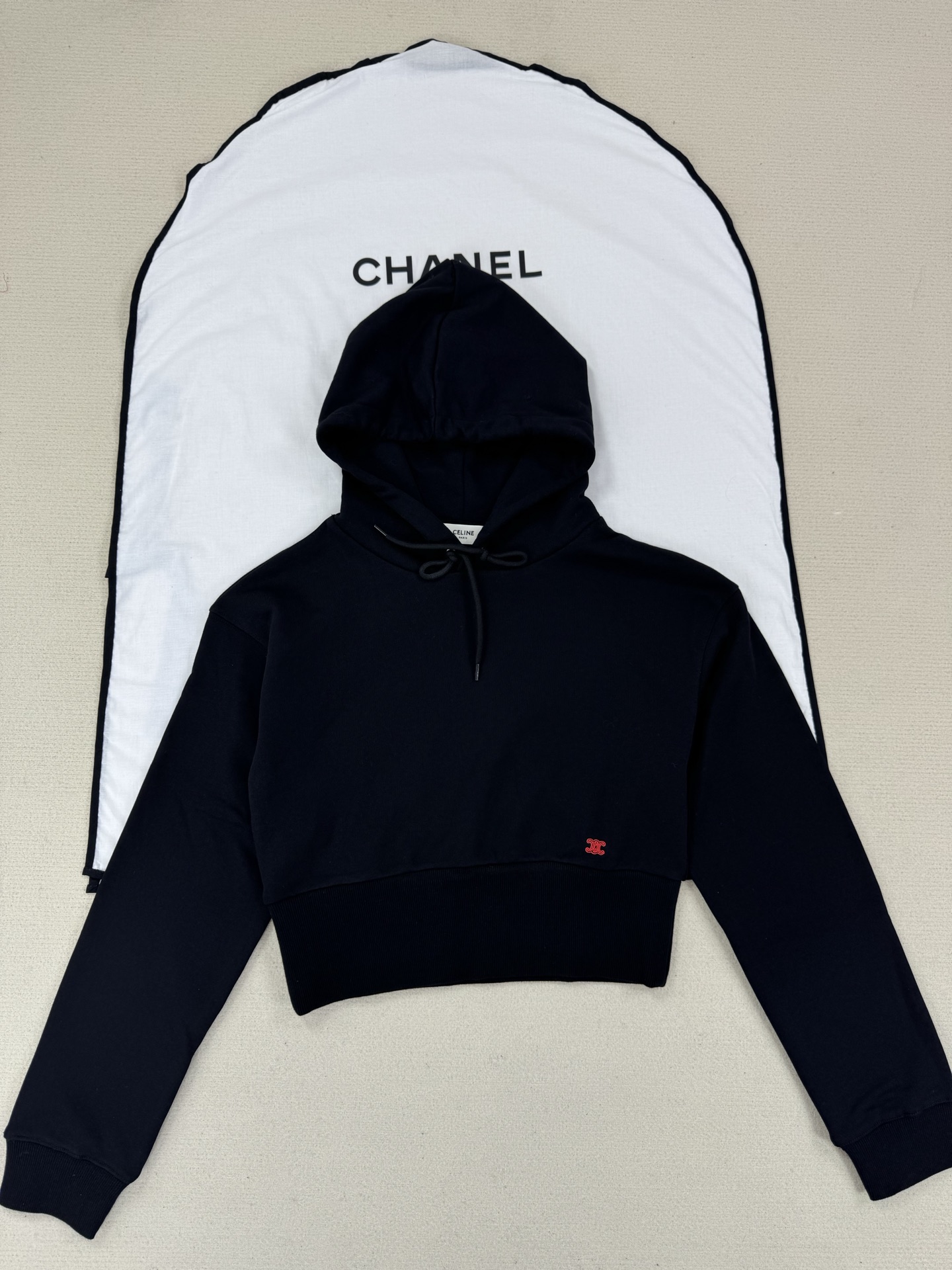 celine 크롭 후디