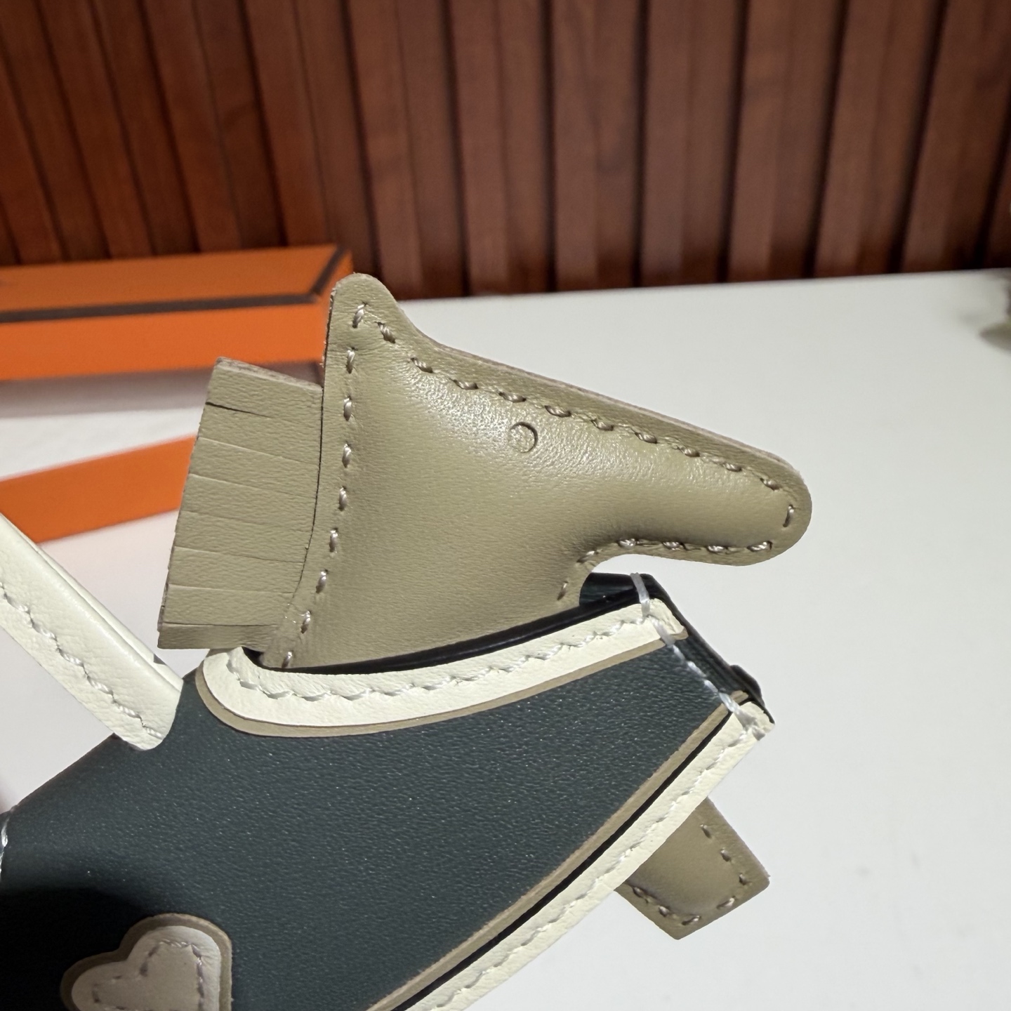 에르메스 로베오 새상품