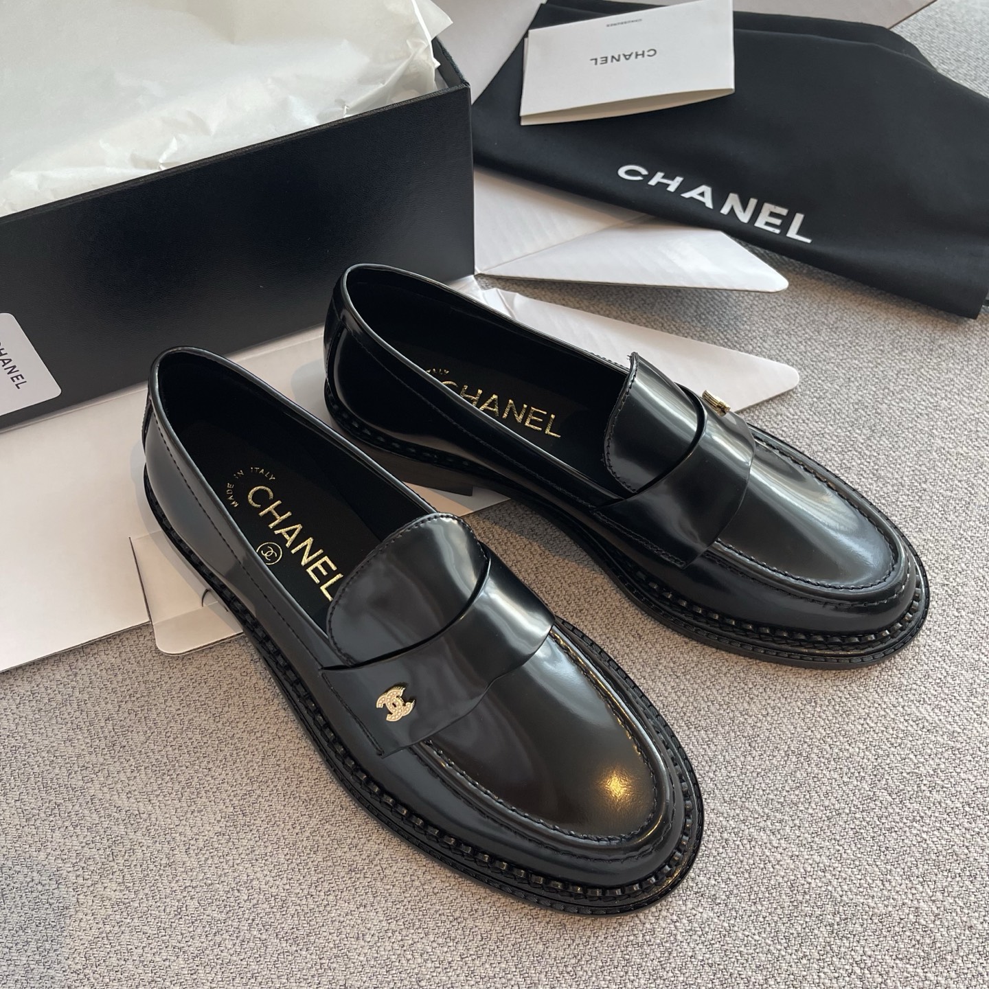 샤 ƆC 넬 26C CC 로고 로퍼