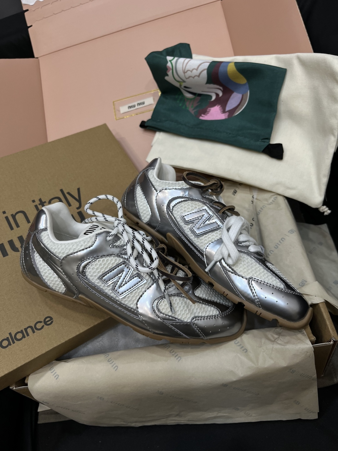 미우미우 뉴발란스 530 스니커즈