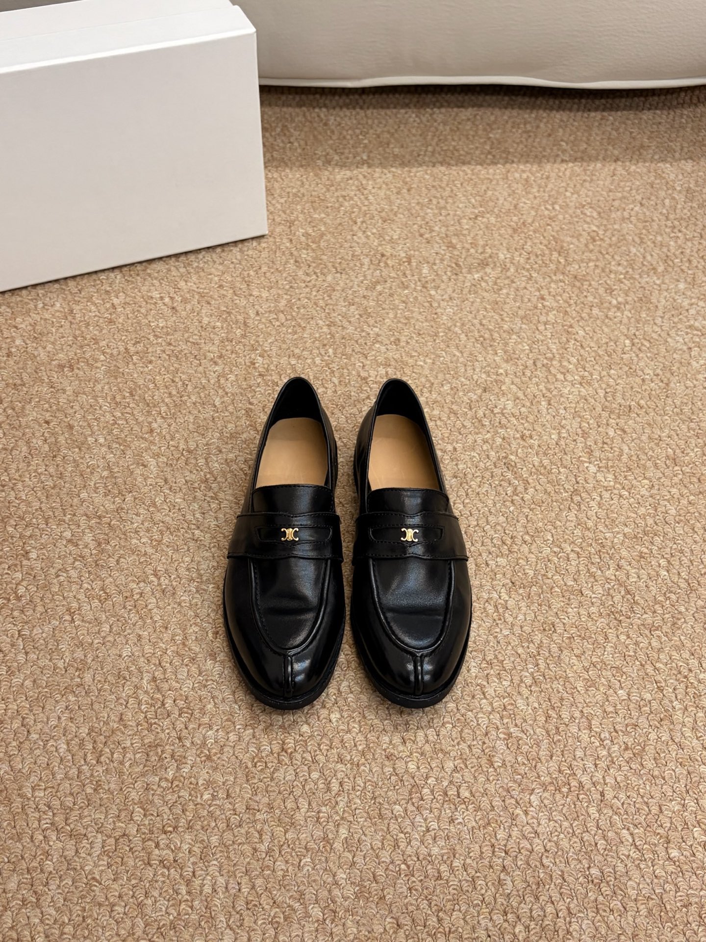 셀린느 말라케 로퍼