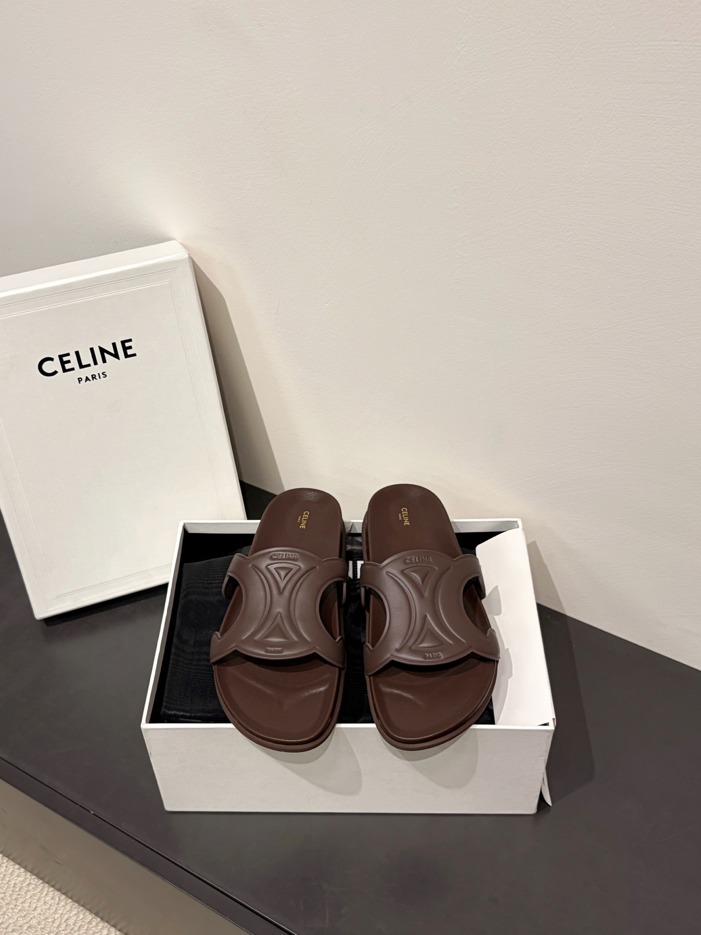 셀린느 TRIOMPHE  슬리퍼