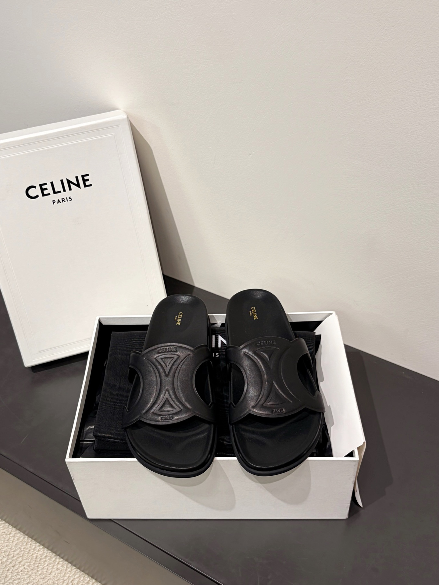 셀린느 TRIOMPHE  슬리퍼