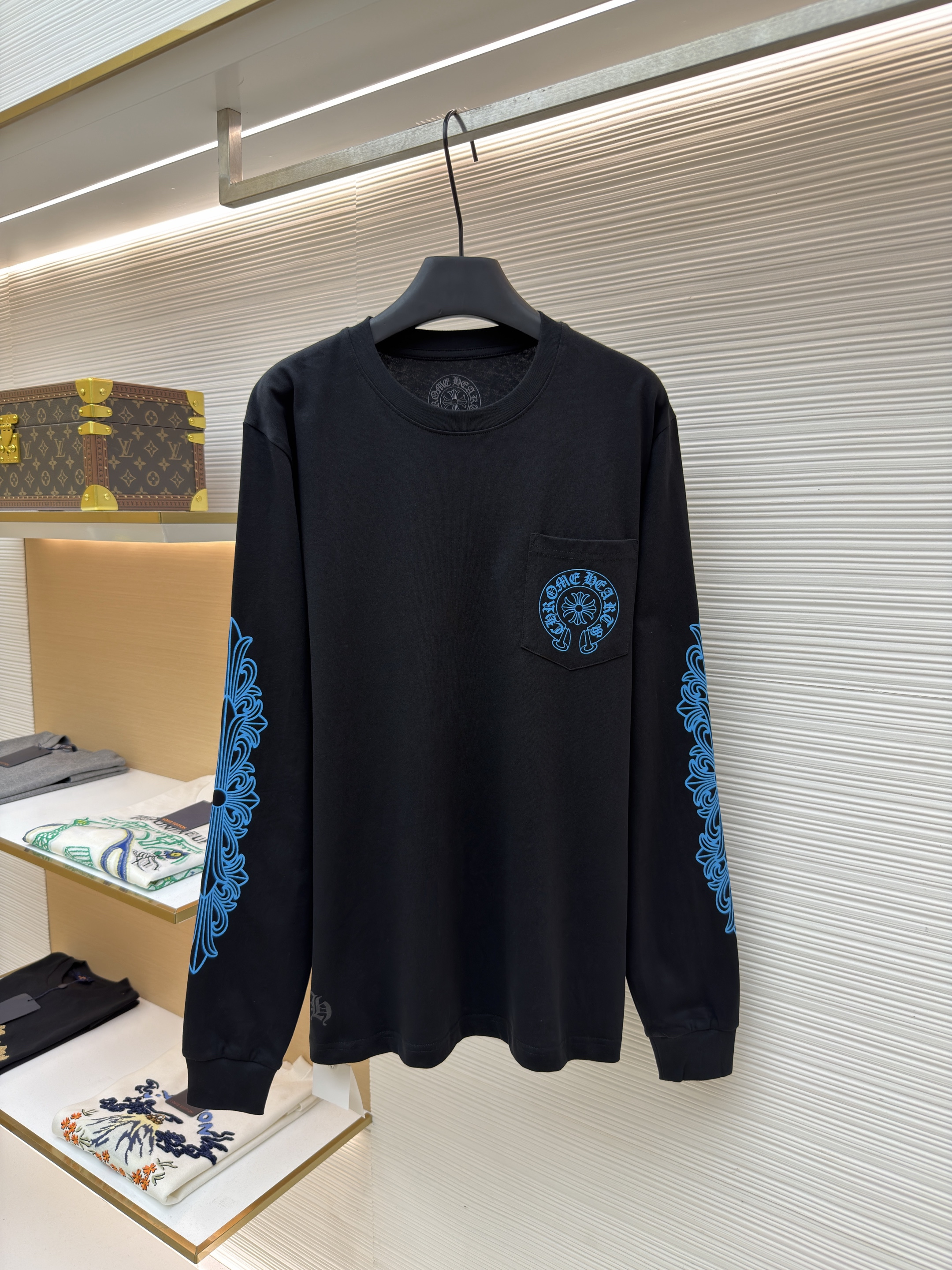 클로이 하트 남녀 긴팔 티셔츠