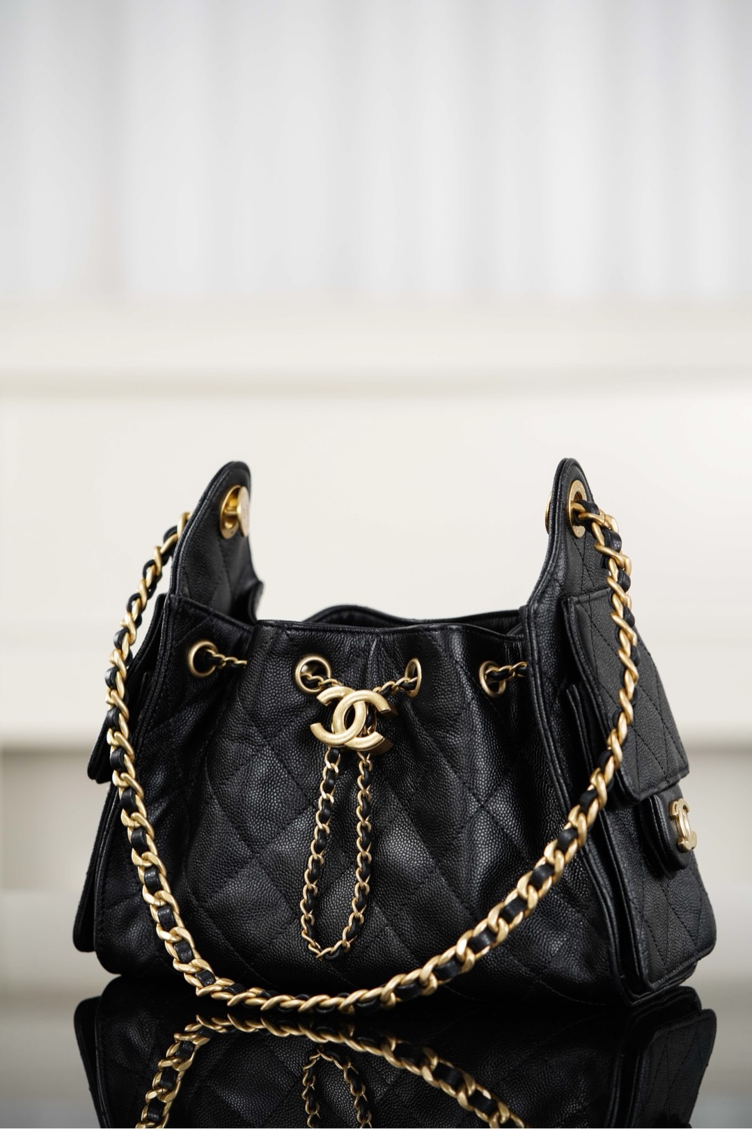 샤 ƆC 넬 26 미니백 스웨이드 메탈릭 카프스킨  AS5631 22-20-12.5cm