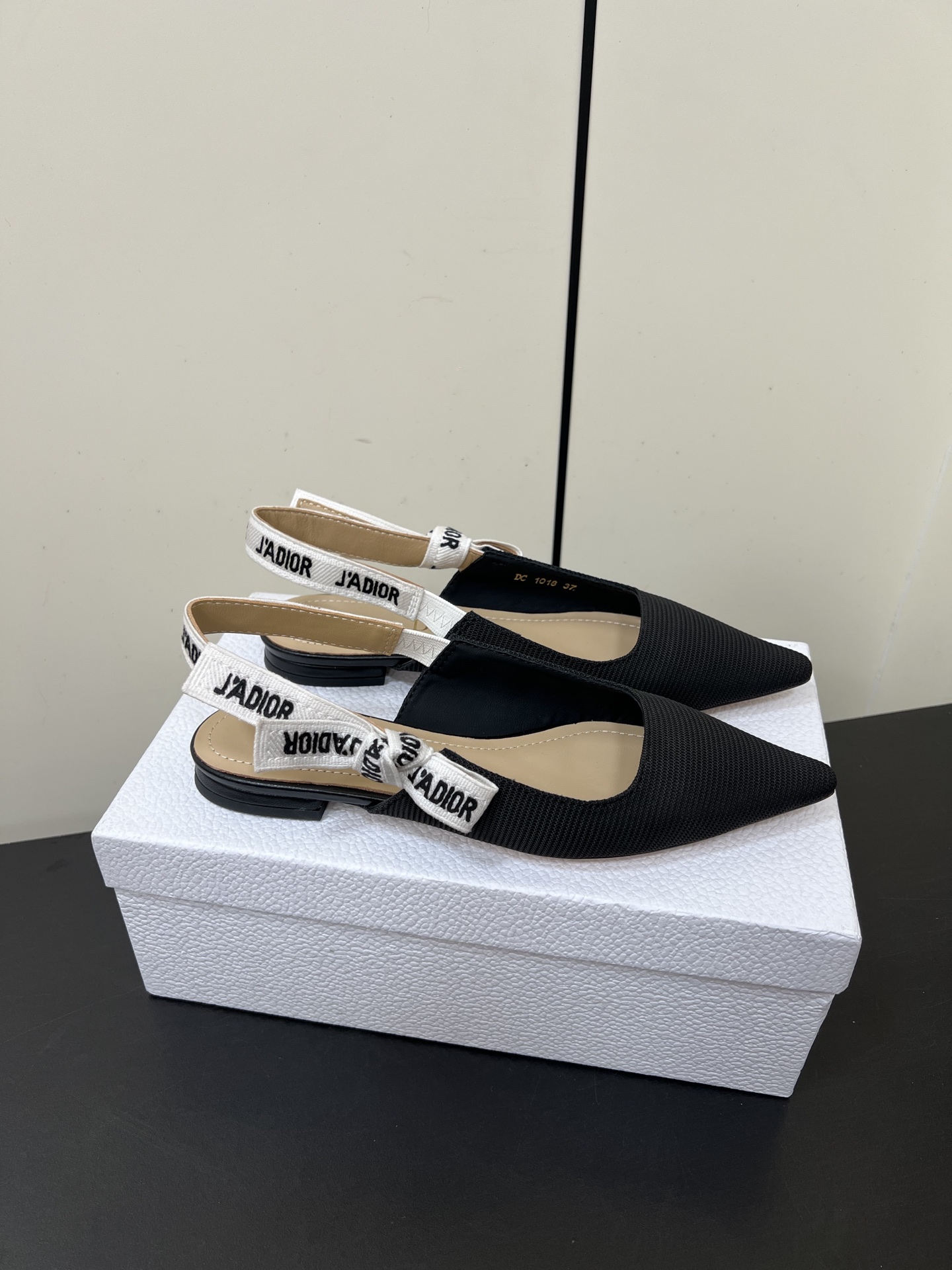 디올 J'Adior  자디올 슬링백 KCB384TFL