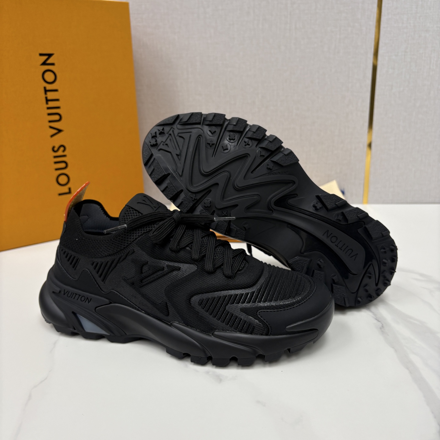 1AK8EW LV Tatic  스니커즈