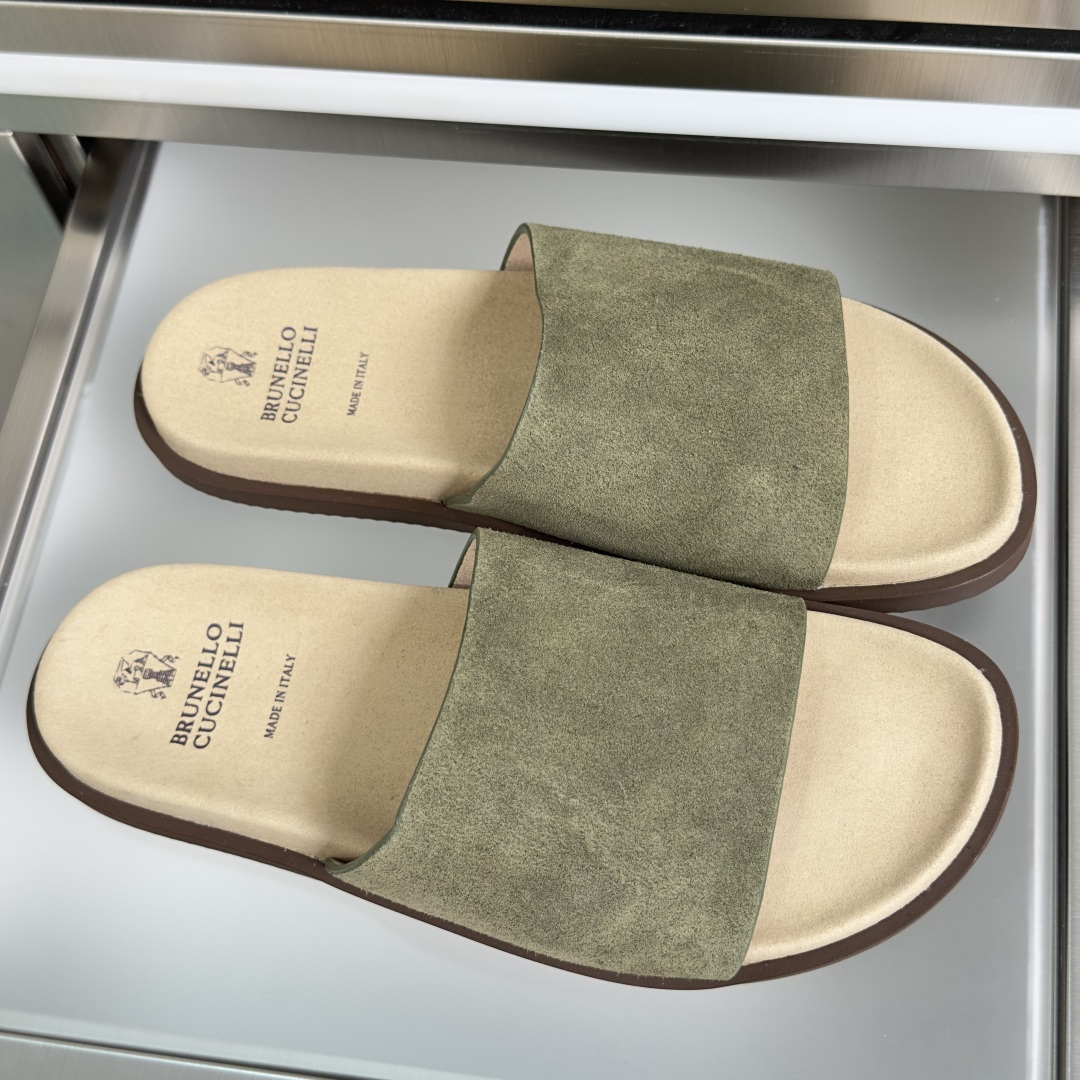 브루넬로 쿠치넬리 스웨이드 슬라이드