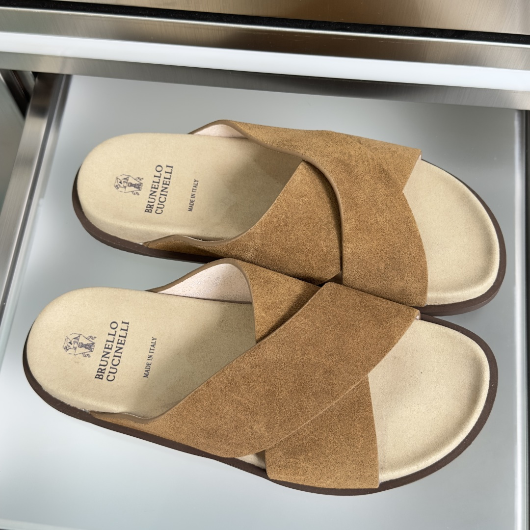 브루넬로 쿠치넬리 스웨이드 슬라이드